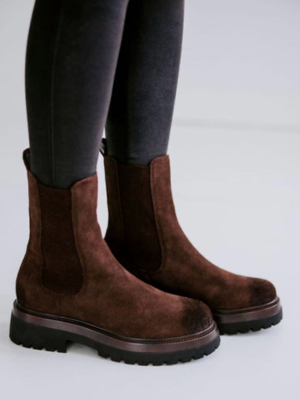 Steve Madden Blitzen Women's Suede Brown Chelsea Lug Boots Pull On Sz 11 - NWT